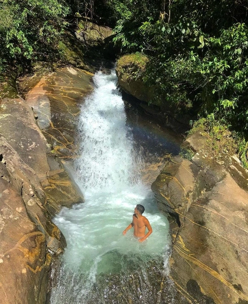 Cachoeira Pegada do Gigante